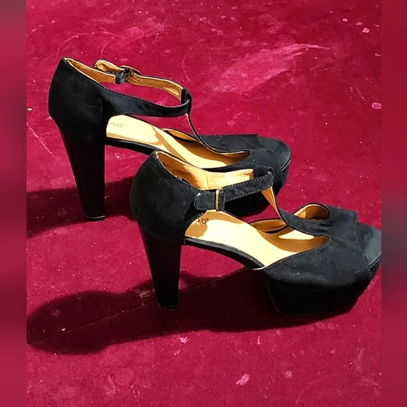 Bamboo Black High Heel Shoes 👠 - Picture 7 of 11